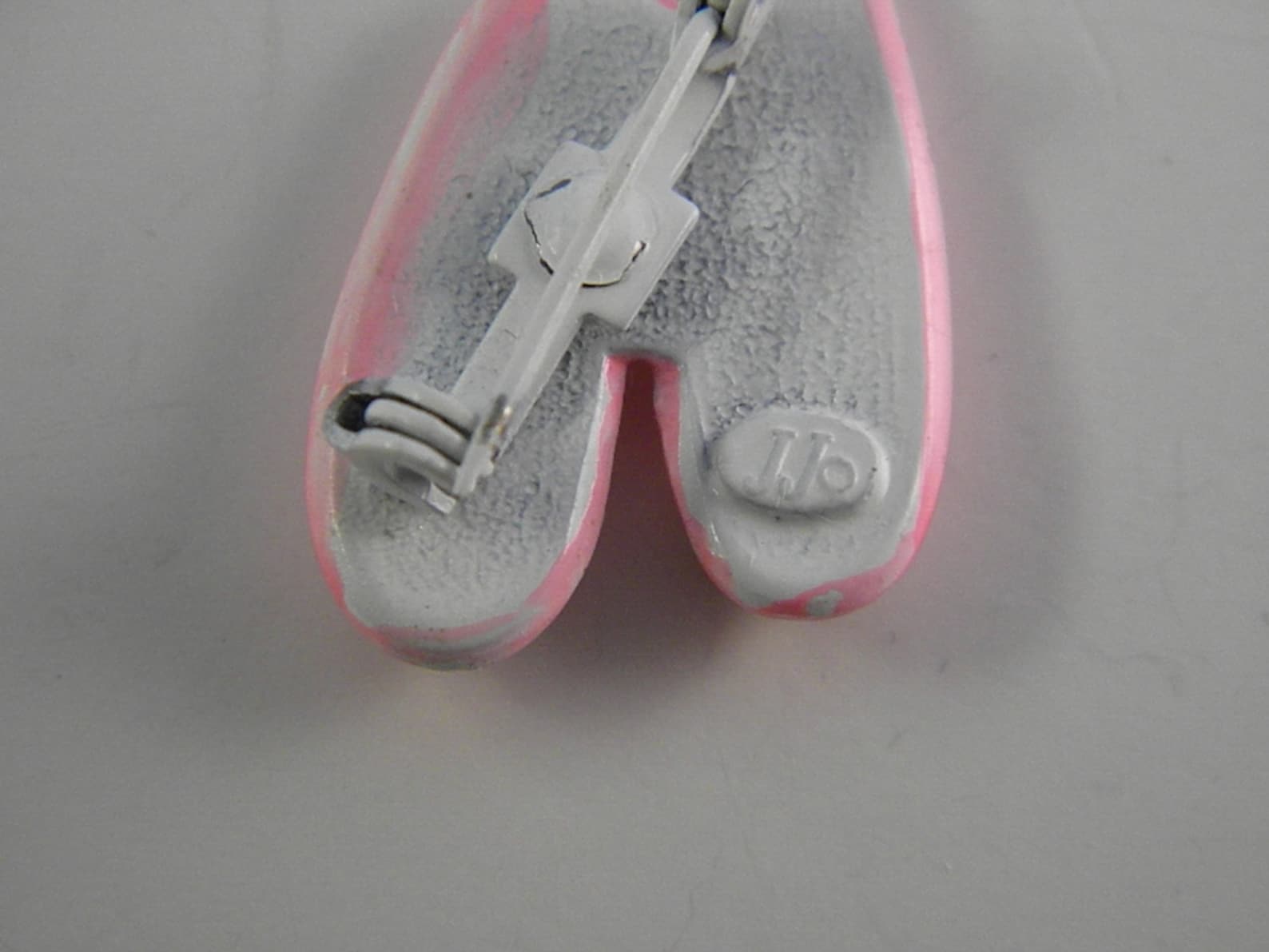 jj jonette pink enamel ballet slippers vintage brooch pin jj jonette pink enamel ballet slippers vintage brooch pin