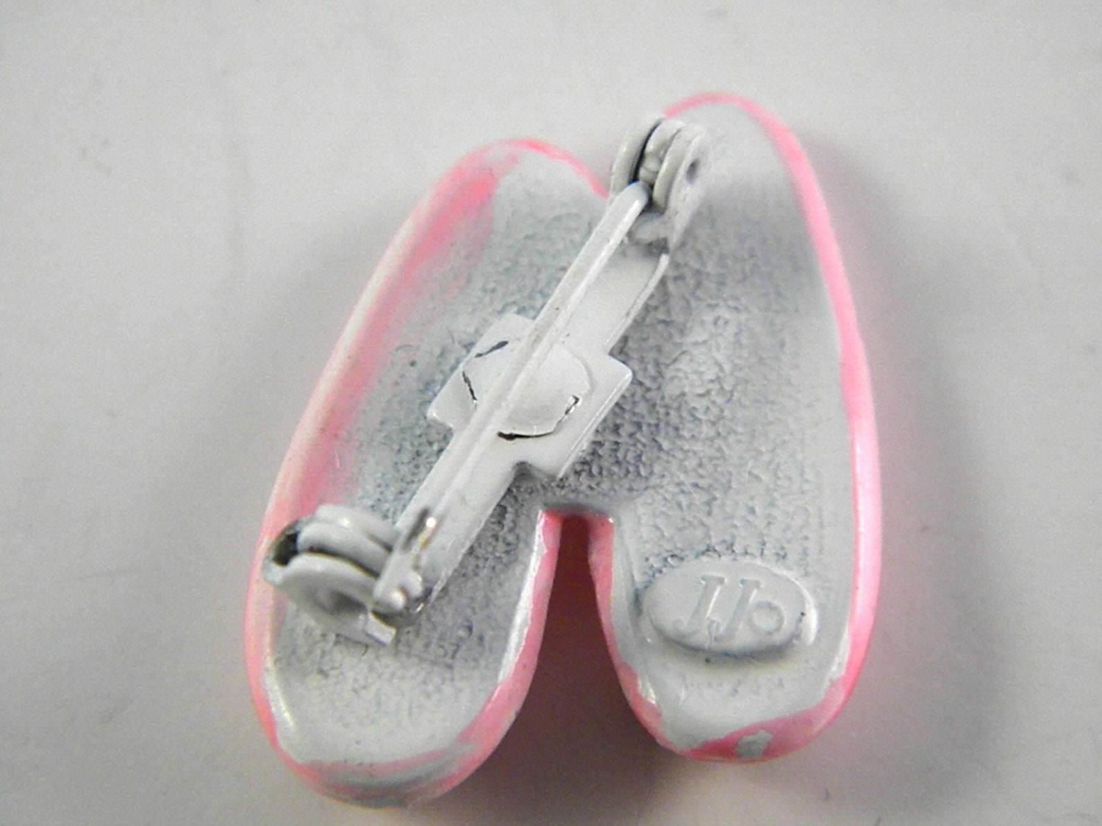 jj jonette pink enamel ballet slippers vintage brooch pin jj jonette pink enamel ballet slippers vintage brooch pin