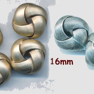 VINTAGE DECORATIVE KNOTS.   16MM  10 Pieces