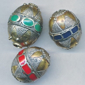 Beautiful HANDMADE AFGHANI BEADS 30X22MM With Enamel Three Colors, 1 Bead