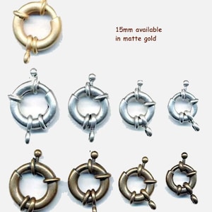 Anillos de resorte de latón FAB. 4 tamaños, 2 por pedido.