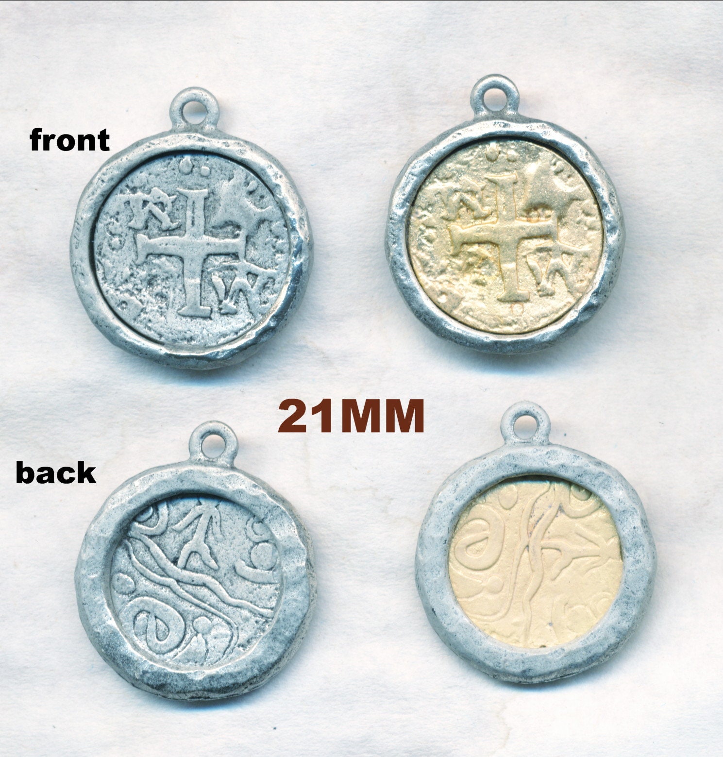 BEAU PENDENTIF EN FONTE - 1 Pendentif