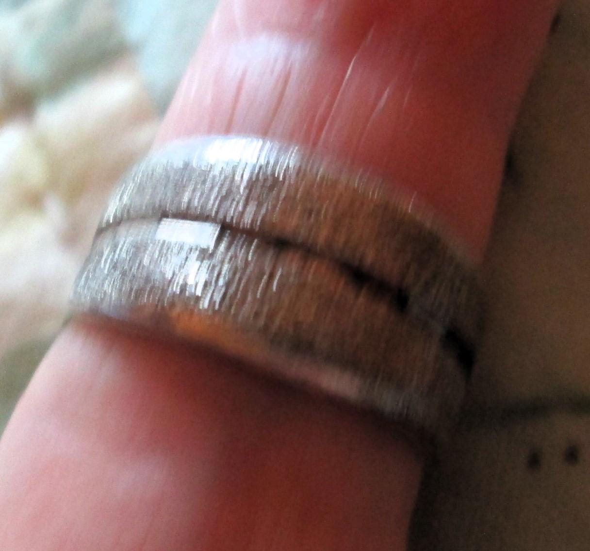 RING - 999 - Frosted - Band - COSTA RICA - 925 - Sterling Silver - Size ...