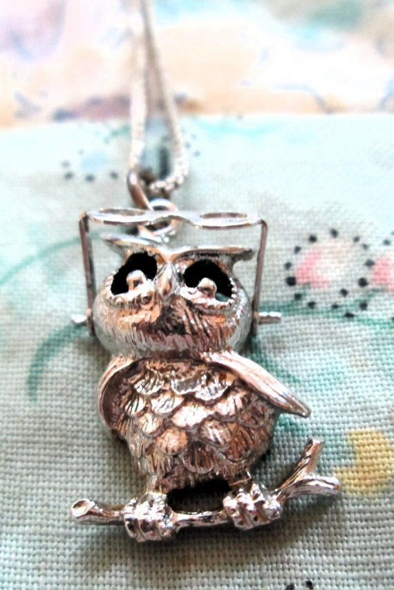NECKLACE -  Darling  - OWL  - MOVEABLE  Glasses - 