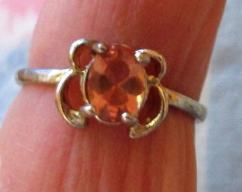 RING - GOLDEN  CITRINE  - Detailed  - Sterling Silver - 925 - Vintage - Size 7 1/2  brown149