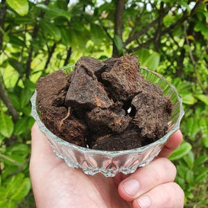 Irish Peat Turf Incense: Hand-Harvested, Earthy Aroma (100gm)