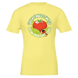 Green Fingers United, Unisex Men Women Gardening Aficionados Cotton T-Shirt – Perfect Gift for Garden Lovers, Tomato & Veggies Growers