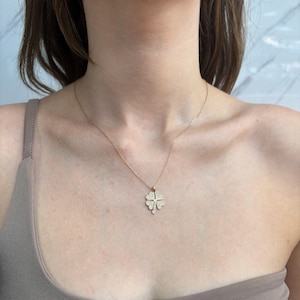 14k Gold Diamond Four Leaf Clover Necklace, Wedding Clover Necklace, Elegant Flower Necklace, Dainty Delicate Necklace, Solitaire Necklace