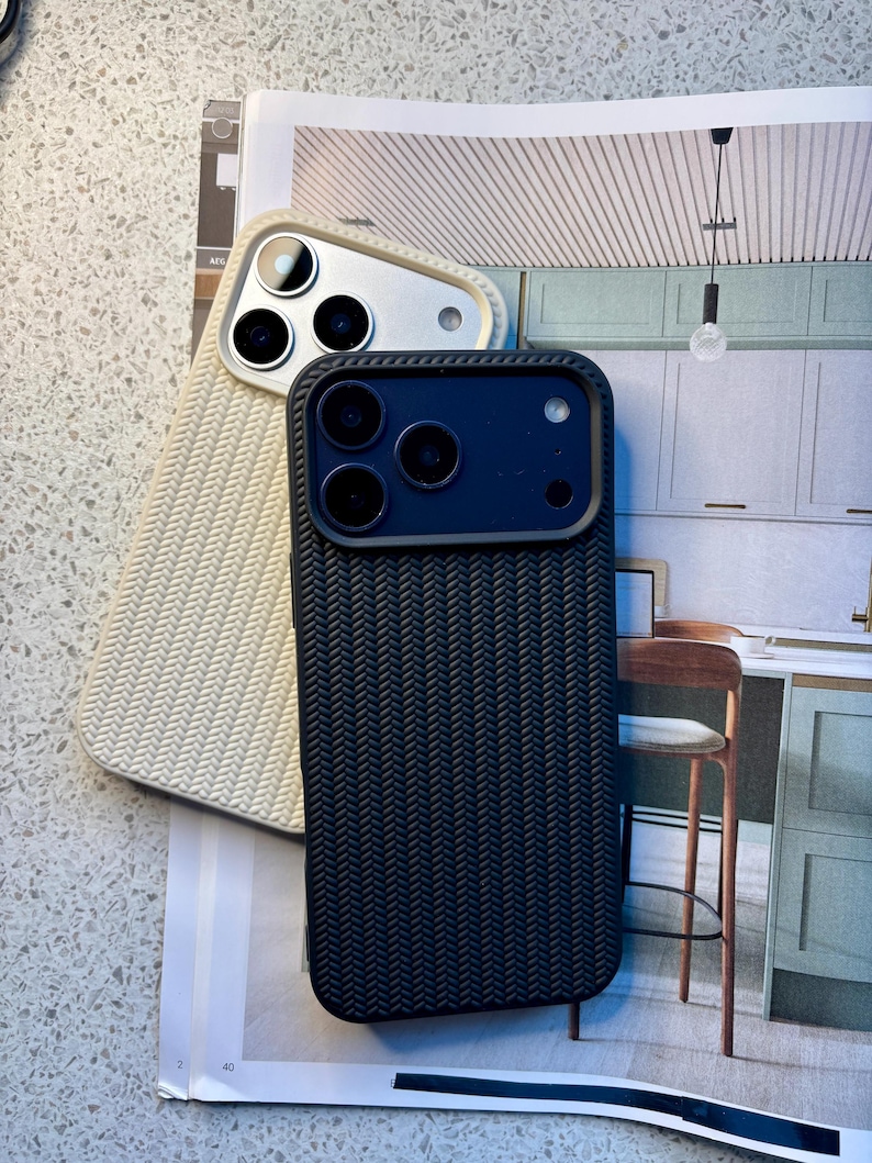 Gewebte iPhone Hülle: Minimalist Matt, Teeweiß & Schwarz Bild 4