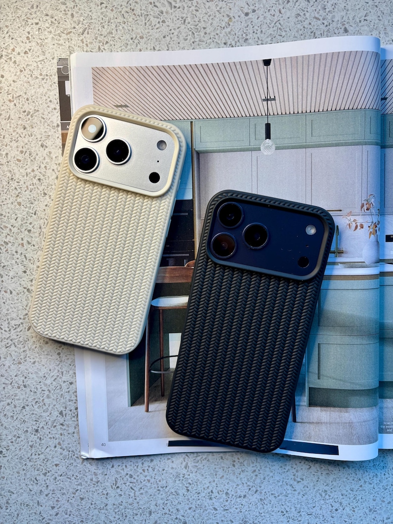 Gewebte iPhone Hülle: Minimalist Matt, Teeweiß & Schwarz Bild 2
