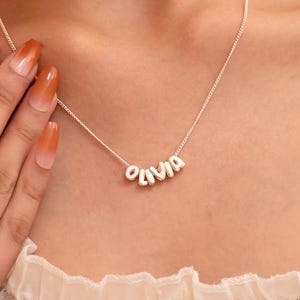 3D Blase Name Halskette, Anfangsbuchstaben Halskette, Benutzerdefinierte Name Halskette, Puff Initial Charm, personalisierter Schmuck, Geburtstagsgeschenk für sie,