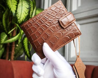 Luxury Handmade Alligator Leather Wallet: French Chevre Interior