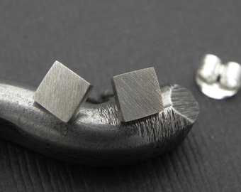 Square Earrings with Satin Finish