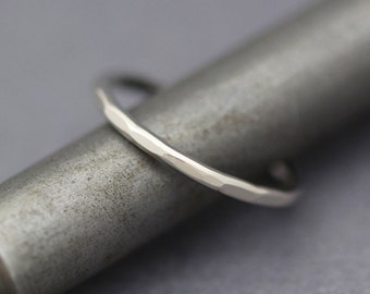 Thin White Gold Wedding Band - Hammered Solid Gold Handmade Ring