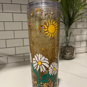 Daisy Snow-globe tumbler