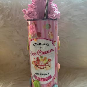 Gobelet à glace rose 3D avec couvercle