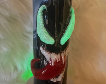 Vaso de acero inoxidable con diseño de veneno 3D que brilla en la oscuridad