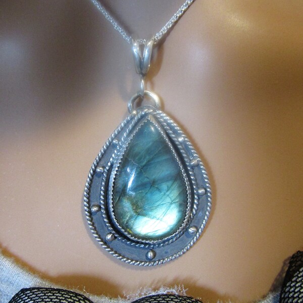 Labradorite Pendant Sterling Silver