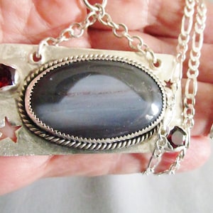 Natural Pattern Flying Saucer Themed with Garnets Pendant Sterling Silver