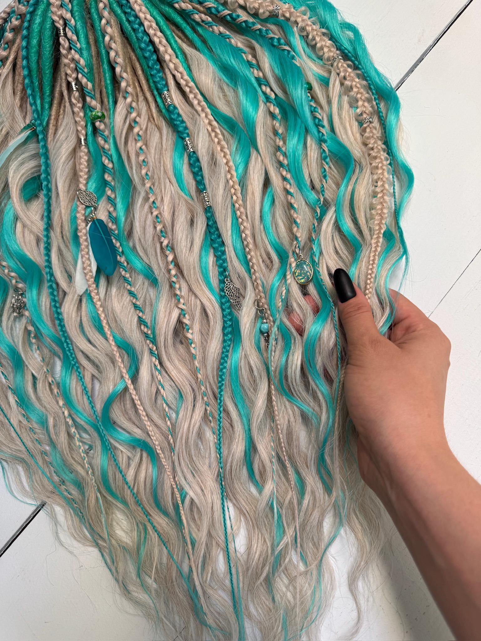 Mermaid Luxe Dread Braid Ponytail – Turquoise & Honey Blonde Full set, blonde BOHO decorated PONYTAIL clip-in! main image 3