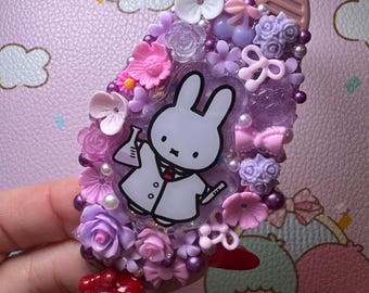 Kawaii Charm Motel Keychain: Miffy Lab Scientist