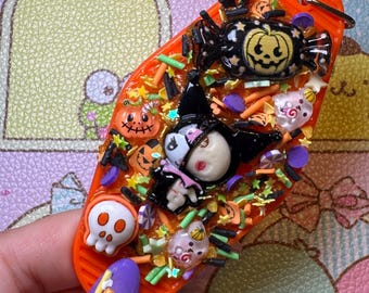 Kawaii Charm Motel Keychain:  Halloween Kuromi Skeleton Confetti