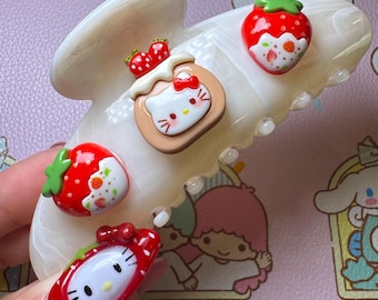 Kawaii Charm Medium Luxe Hair Claw - Strawberry Pastry Hello Kitty
