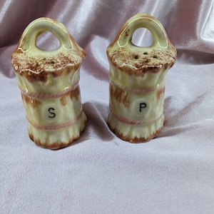 Vintage Nov Co Japan hay bale salt and pepper shakers
