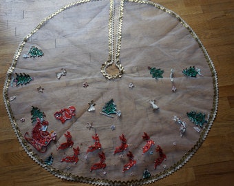52/" Handmade Red Velvet Santa Claus Needlepoint Christmas Tree Skirt