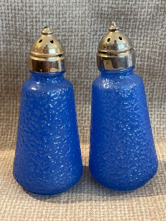 Vintage 1960 s Anchor Hocking RARE Salt Pepper Shakers dimpled Blue Glass S P Shakers pebbled Blue Glass tableware serving blue Glass S P Etsy UK