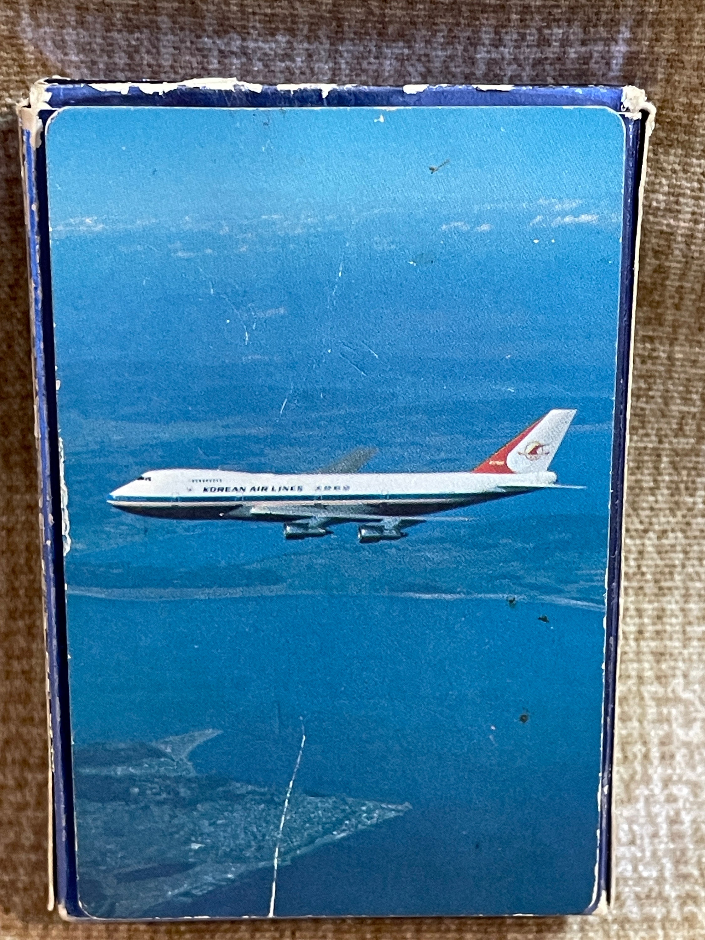 大韓航空 シャツ 手袋 スカーフ 躊躇う