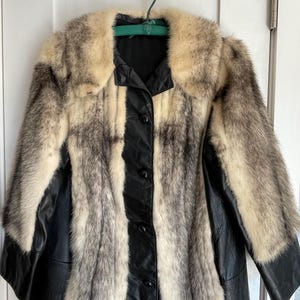 Vintage 70&#39;s Fur and Leather Coat/Fur and Black Leather Patchwork Jacket/Sm Fur Coat/70&#39;s Fashion Clothing/Black and White Fur and Leather