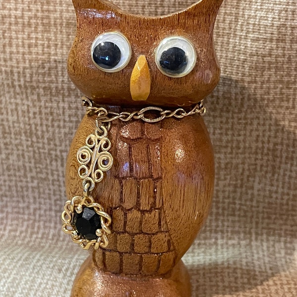 Vintage Wood Owl Candle Holder/Wood Owl Toothpick Holder/Owl Home Decor/Kitschy Wood Owl/Carved Wood Owl/Owl Decor