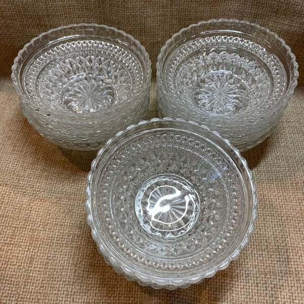 Vintage Wexford Anchor Hocking Glass Fruit Bowls/Small Wexford Dish/Tableware/Wexford Dessert Bowl/Fruit Bowl/Snack Bowl/Berry Dish/1960's