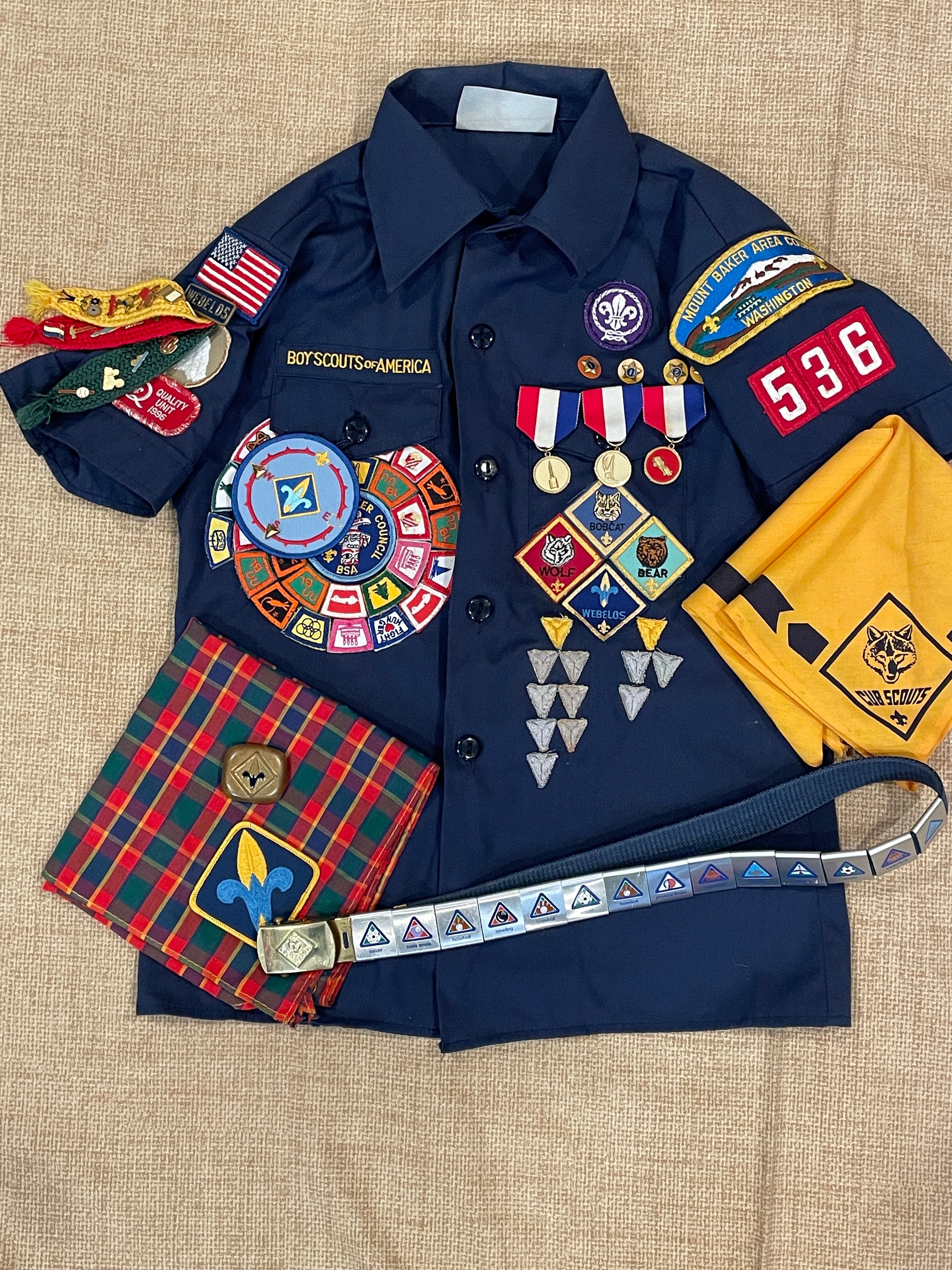 Vintage 1990's Cub Scouts Shirt/Badges/Pins/Bandanas/Belt/Pins/Boy  Scouts/Boy Scout Uniform/Scouts Badges/Uniform/BS Badges/BS Pins