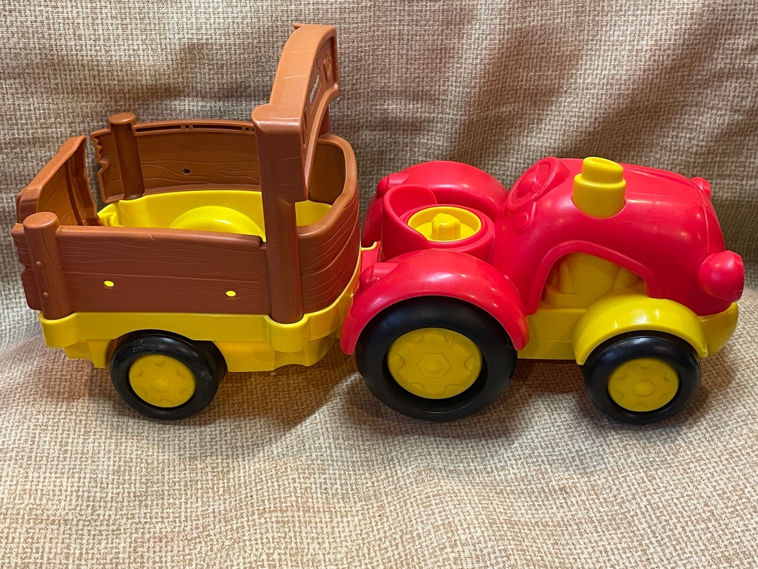 Vintage Fisher Price Little People Talking Tow N Pull Tractor/fisher