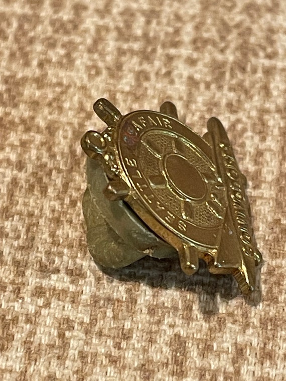 Vintage Rare Seattle Seafair Commodores Lapel Pin… - image 2