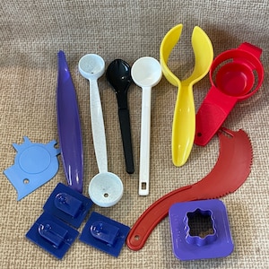 Vintage Tupperware Kitchen Tools/Tupperware Giveaways/Misc Tupperware Set/Tupperware Kitchen Tools/Baking/Coffee Spoon/Pop Opener/Hangers