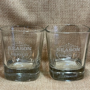 Jack Daniels Glasses Set of 2/Holiday Jack Daniels Bar Glasses/It's a Short Season Don't Forget to Enjoy It/Jack Daniels Barware/Whiskey