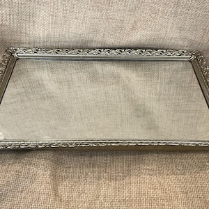 Vintage Hollywood Regency Rectangle Vanity Tray Mirror/Filagree Rectanglel Vanity Tray/Dresser Organizer/Gold Tone Oval MCM Decorative Tray