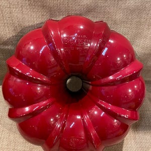 Vintage Nordic Ware Cast Aluminum Fluted Tube Burgundy Bundt Cake Pan/Nordic Ware /Bundt Pan/Cake Pan/Cast Aluminum Thick Bundt Pan/Kitchen