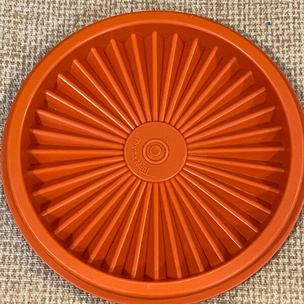 Vintage Tupperware Replacement Servalier Starburst Lid/Burnt Orange Lid/Lid 812 Replacement Lids/Tupperware Lid/Container Lid/Burnt Orange