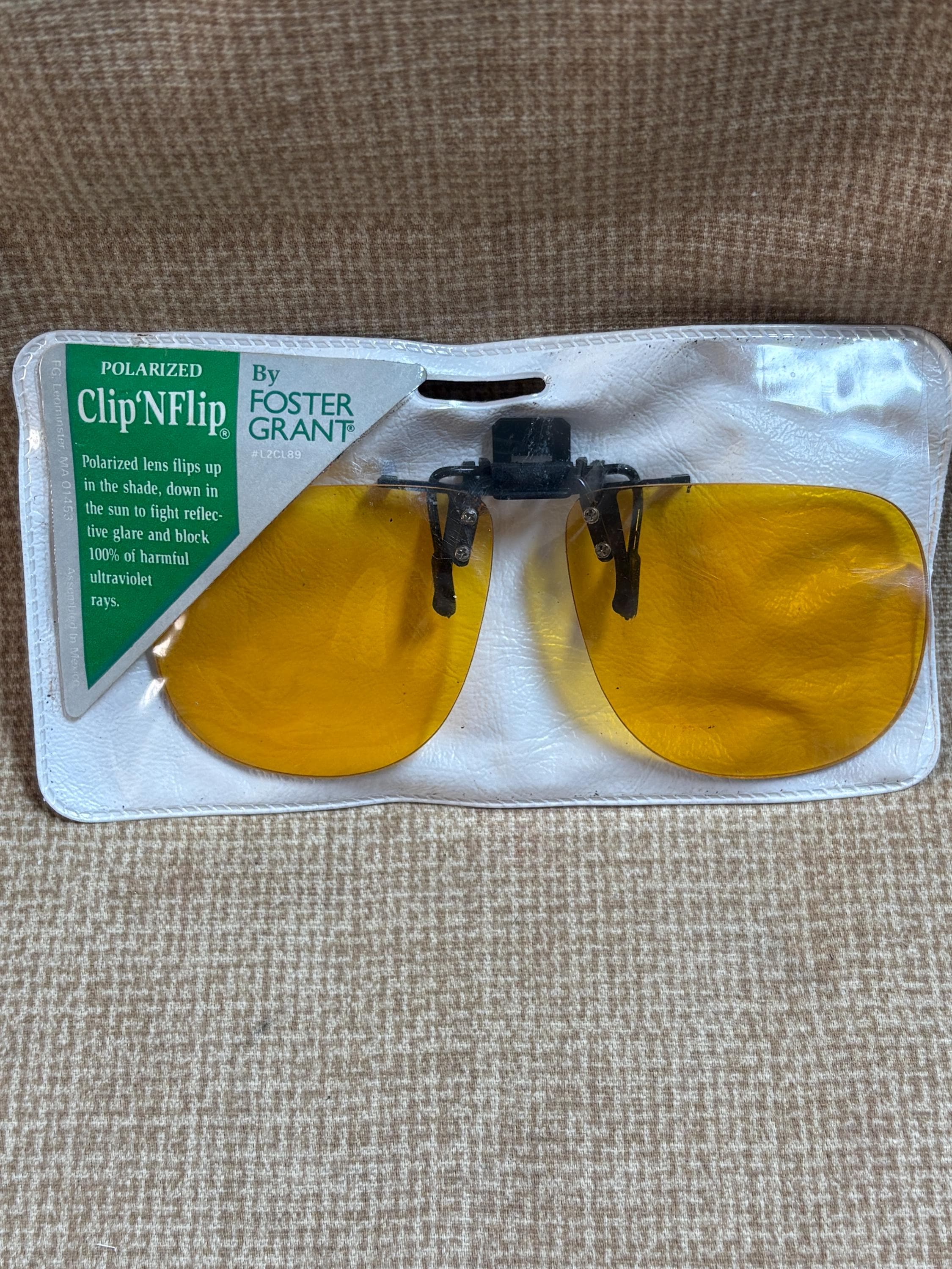 Vintage Foster Grant Polarized Clip N Flip Yellow Lens/ultraviolet