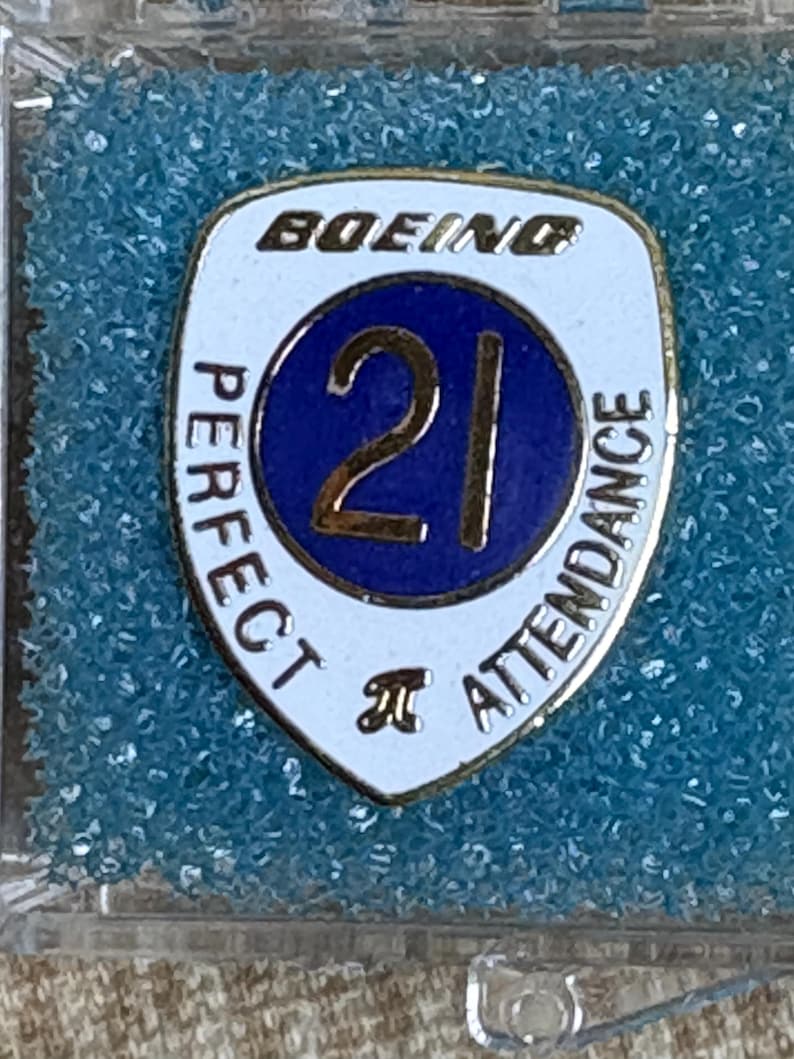 Intern Pin Boeing Perfect Attendance Pins/boeing/aerospace/work/years of Service ...