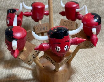 Juego de 6 marcadores de carne de madera Red Bull vintage para filetes, fabricados en Japón, marcadores para filetes de barbacoa de los años 60, de poco hechos a muy hechos, marcadores para filetes de vaca, kitsch para barbacoa