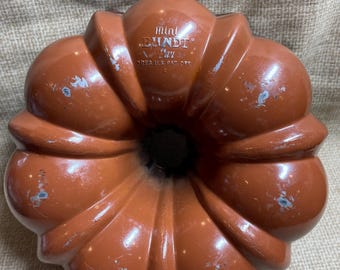 Vintage 70s Nordic Ware Mini Bundt Aluminium Pan/Ombre Brown Mini Aluminiowa Forma Bundt/70s Kitchen Bakeware/Forma do pieczenia/Forma do ciasta/Mini Bundt Pan