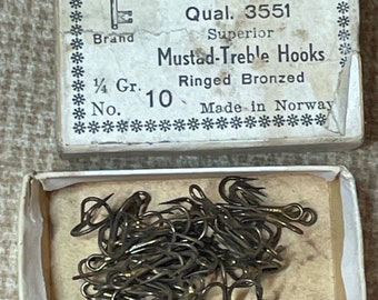 Vintage O Mustad & Son Norway Fishing Hooks in Box/No. 10  Ringed Bronzed 3551 Hooks/Norway/Fishing Hooks/Fishing/Mustad-Treble Hooks/Fishin