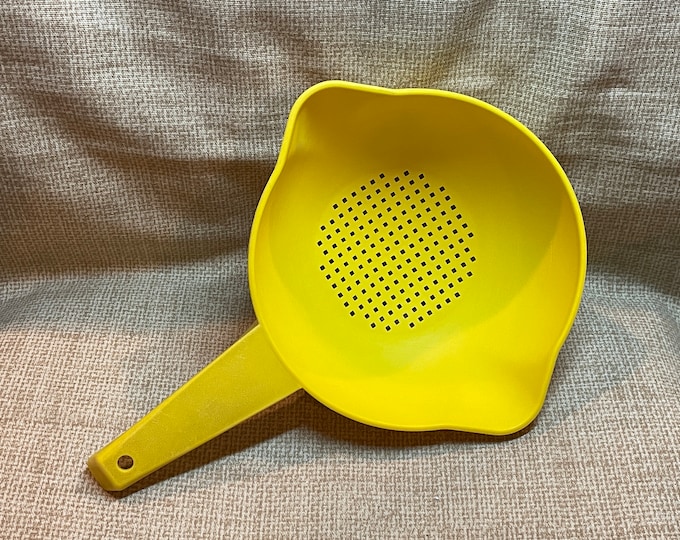 Vintage Yellow Tupperware Colander/small Tupperware Yellow Strainer