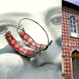 Pendientes pequeños de aro Atrio con azulejos portugueses de acero inoxidable, base plana, azulejos antiguos - Azulejos rojos, envío a EE. UU., 1 pulgada