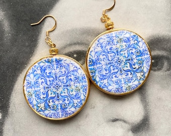 Limited Edition Atrio Earrings Portugal Tile Azulejos Delft Quinta Bacalhôa Azeitão and Óbidos Romantic Cherubs Mural